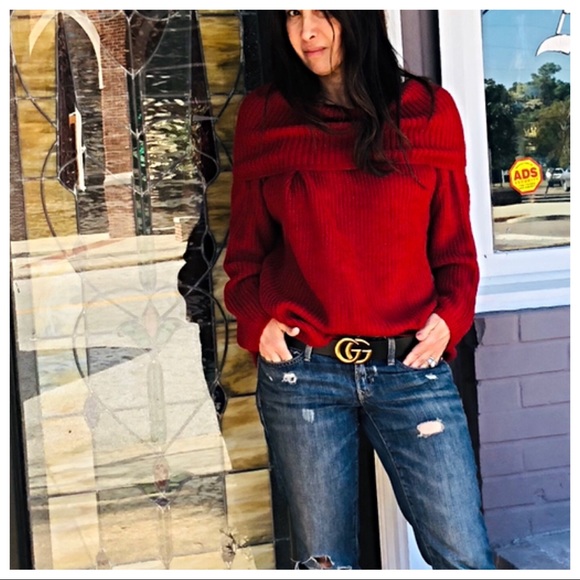 ✨LAST ONE ✨Red on or off the shoulder knit sweater - Picture 5 of 8